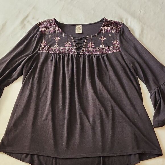 Faded Glory Women's Black Long Sleeve Embroidered Bodice Blouse Size 1X - Picture 1 of 8